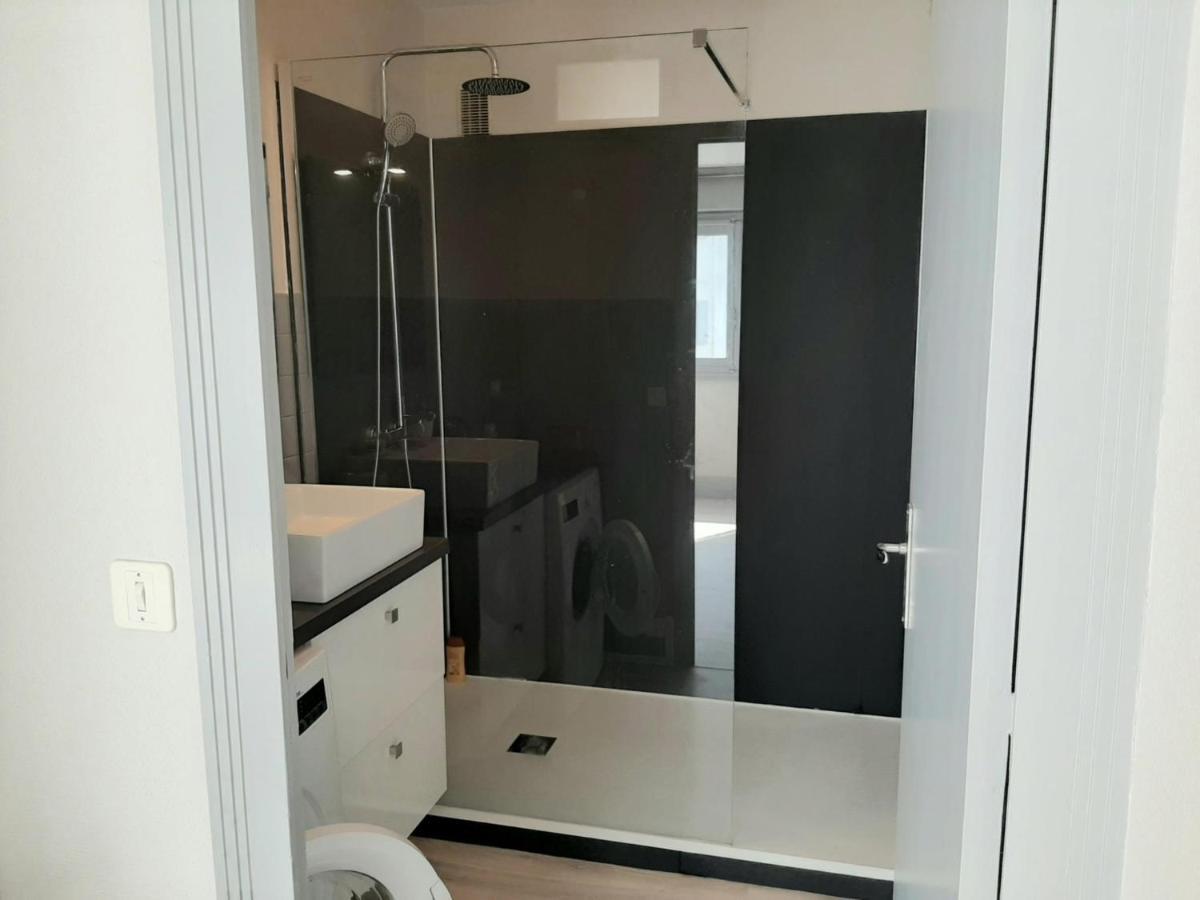 Appartement Confortable En Plein Centre De Saint-Jean-De-Luz, A Deux Pas De La Plage Et Des Commerces - Fr-1-239-586 Екстер'єр фото